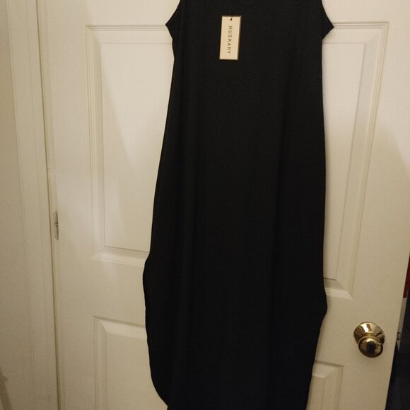 Huskary NWT Black Spaghetti Straps Dress - Picture 1 of 6